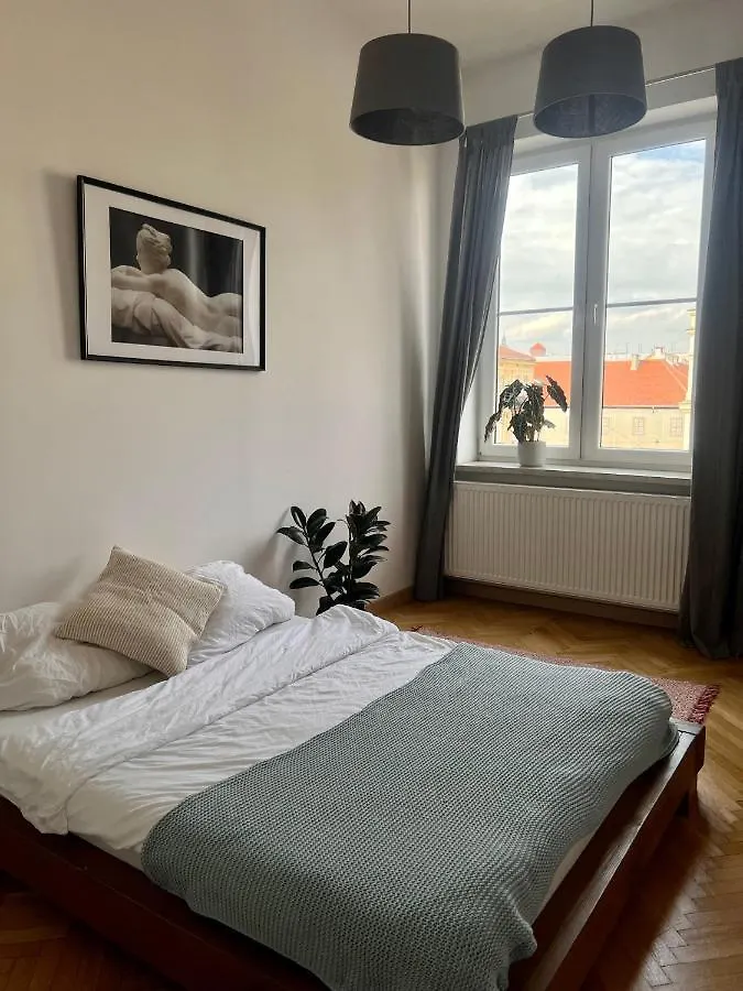 Chic Apartment In The Center Of Cracow Cracovia